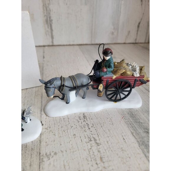 Dept 56 Bringing Fleeces to the mill 58190 village accessory xmas - Picture 3 of 7